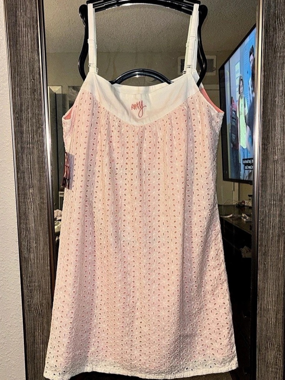 Roxy Bay Breeze Eyelet Minidress Pink & White Large - Picture 2 of 5